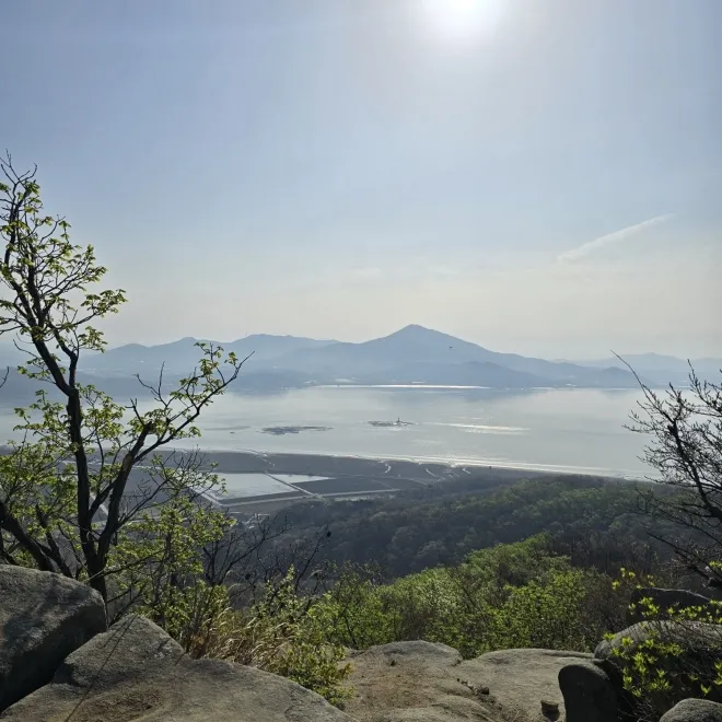 해명산 등산로 풍경