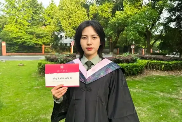 중국 인민해방군 소속 저격수로 활동한 션멍커(26)