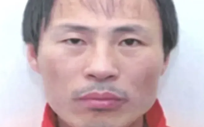 정남규의 과거 모습. 그는 2004년부터 약 27개월 동안 서울과 경기 일대에서 연쇄살인과 강도상해를 저지른 혐의로 사형이 확정됐다.