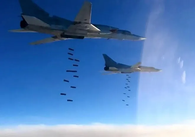재래식 폭탄을 투하하는 Tu-22M3 폭격기. 출처 러시아 국방부