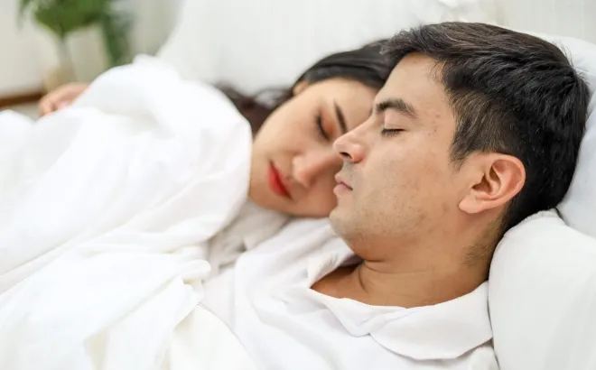 성관계 빈도와 심혈관 질환, 사망 위험 사이에 단순하지 않은 관련성이 나타났다는 연구 결과가 나왔다. 사진은 기사 내용과 직접 관련 없음. 123RF