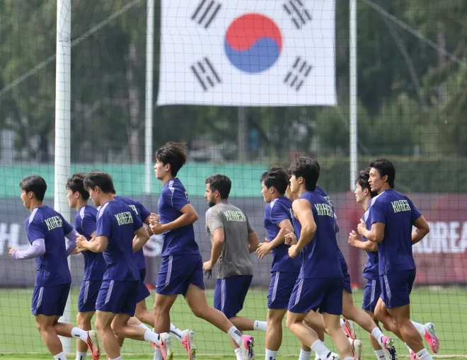 다시 뛰는 한국 선수들