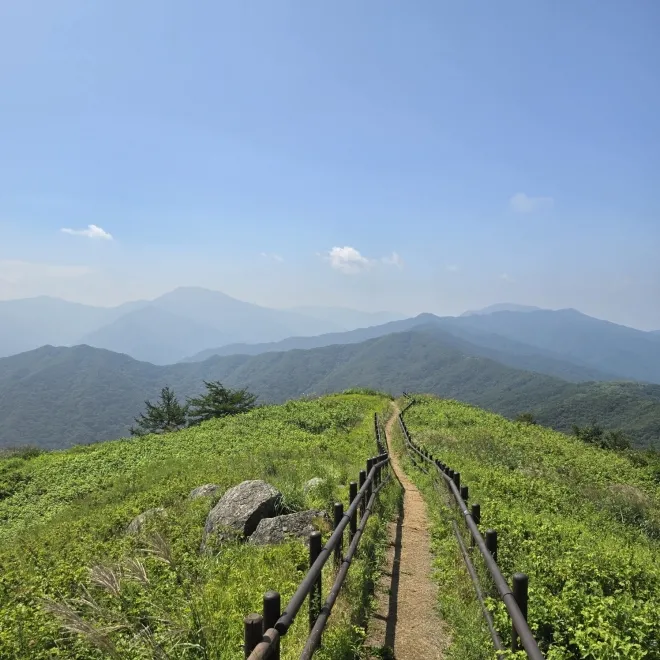 지리산 바래봉 능선길