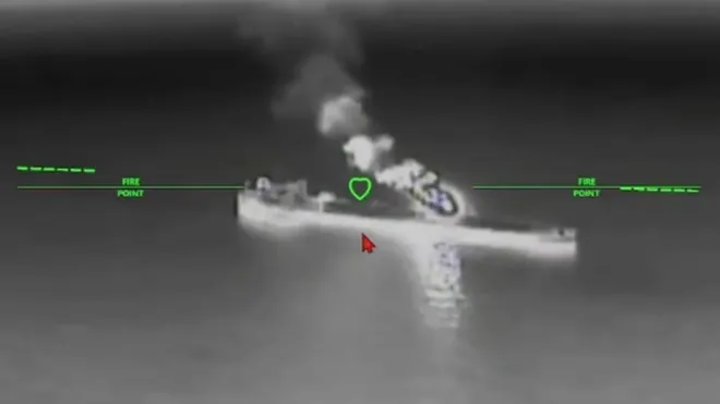 최근 우크라이나군이 공개한 러시아 그림자 선단 유조선 공격 모습. 영상 캡처