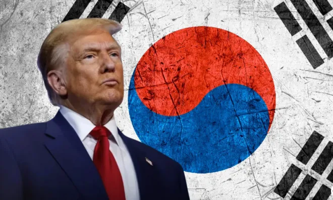 도널드 트럼프 미국 대통령과 대한민국 국기. AP 연합뉴스 합성 사진