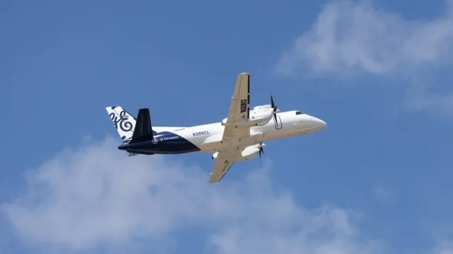 하이브리드 엔진을 탑재한 사브 340B의 비행 모습. GE Aerospace 제공