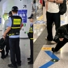 지하철역에 쇠사슬 찬 ‘흑표범’ 등장? 알고보니 ‘바퀴’ 달린 캐리어 [여기는 중국]